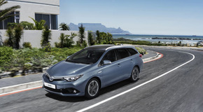 Auris 2015