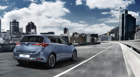 Auris 2015