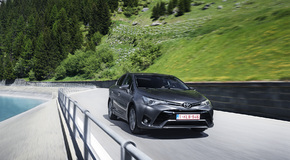 Avensis 2015 - nowe