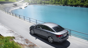 Avensis 2015 - nowe