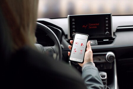 Kolejna odsłona aplikacji MyT. Komplet informacji o parametrach auta w telefonie. Teraz zdalnie otworzysz i nagrzejesz Toyotę zimą