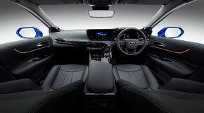 Toyota prezentuje wersję koncepcyjną nowej generacji wodorowego sedana Mirai