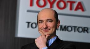 Nowoczesne przekładnie do napędów hybrydowych oraz nowe silniki benzynowe Toyoty będą produkowane w Polsce