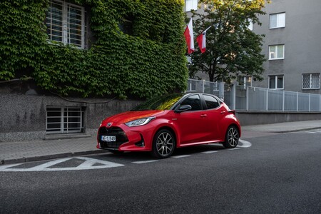 Toyota sprzedała w Polsce już ponad 30 tys. hybrydowych Yarisów