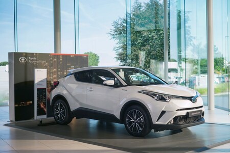 Toyota rozwija sieć sprzedaży aut używanych. Program Pewne Auto w trzech nowych salonach