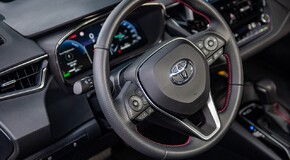 25 lat technologii hybrydowej Toyoty