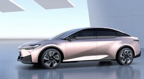 Toyota ogłasza szczegóły strategii dotyczącej samochodów elektrycznych