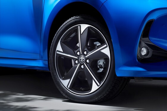 Yaris 2024