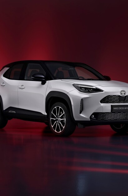 Toyota przyjmuje zamówienia na Yarisa Cross GR SPORT. Cena z Ekobonusem od 130 500 zł