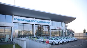 Nowe Toyoty Yaris Hybrid rozbudowały hybrydową flotę Banku BNP Paribas