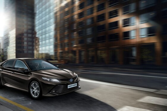 Rusza cykl przedpremierowych pokazów Toyoty Camry