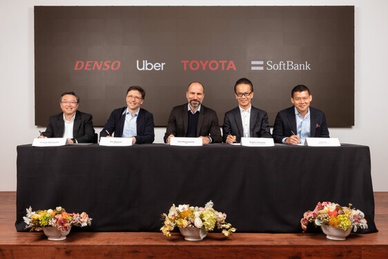 Toyota, DENSO i SoftBank Vision Fund inwestują miliard dolarów w technologie autonomicznej jazdy Ubera