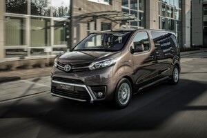 Toyota rozširuje svoje elektrifikované portfólio o nový model PROACE Verso Electric