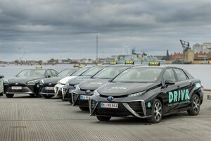 Taksówki w Kopenhadze oczyszczające powietrze – nowa flota 100 elektrycznych Toyot Mirai