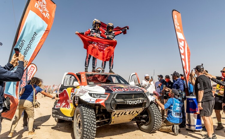 Dakarowe zwycięstwo TOYOTA GAZOO Racing. GR DKR Hilux T1+ załogi Al-Attiyah/Baumel najszybszy