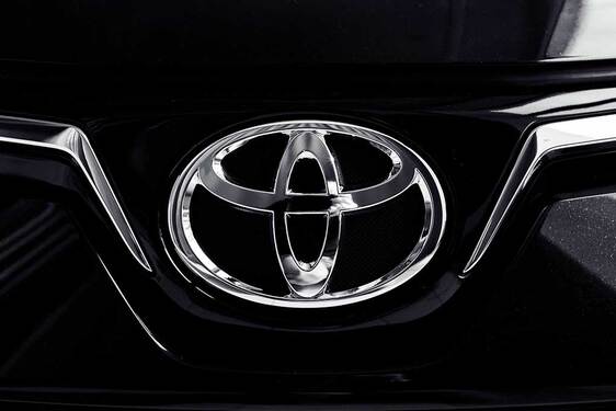 Toyota największym producentem samochodów i najpopularniejszą marką na świecie w 2021 roku