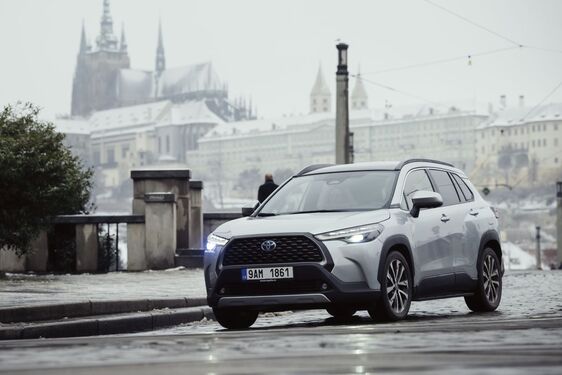 Toyota uzavřela loňský rok druhým místem na trhu