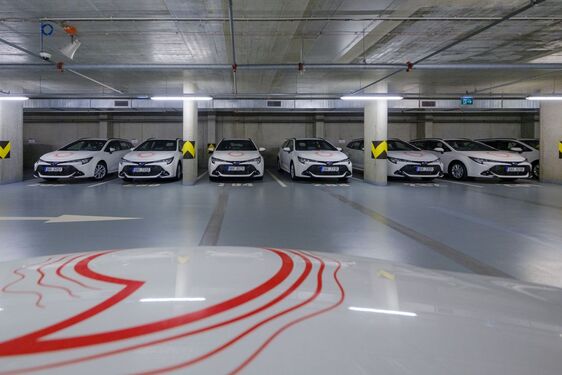 Toyota dodala Vodafonu hybridní flotilu 144 vozů