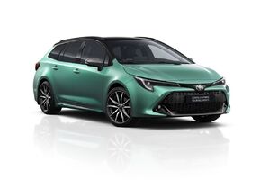 Toyota Corolla pro modelový rok 2024: s novými technologiemi a hybridem páté generace