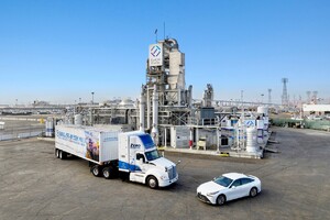 Helyszíni hidrogén előállítással termel a zöld energiát és vizet a Toyota logisztikai központja a Los Angeles-i Long Beachen