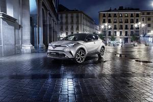Podzimní „Toyota Víkend“ nabídne cenová zvýhodnění na oblíbené SUV modely Toyota RAV4 a C-HR 