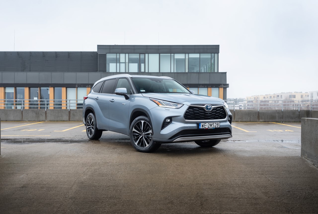 Toyota Highlander – nowy flagowy SUV z napędem hybrydowym