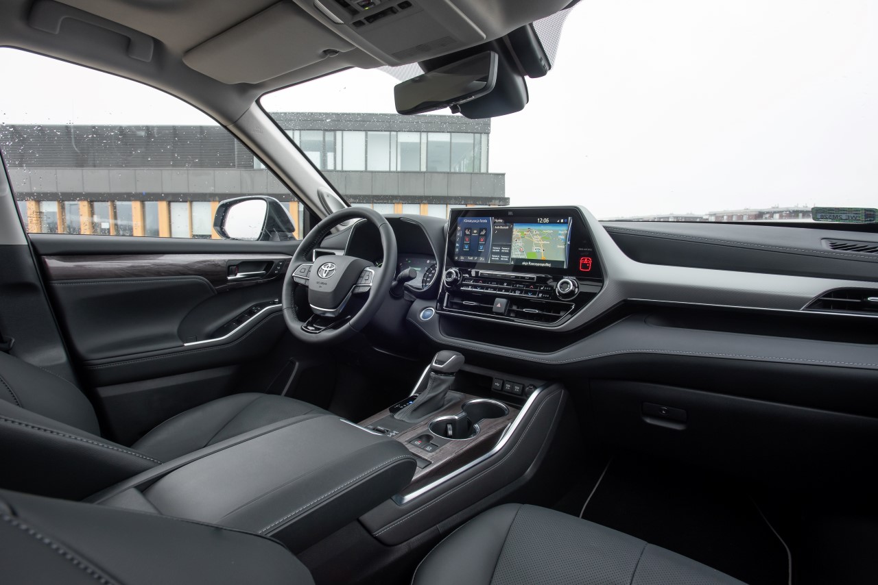 Toyota Highlander – nowy flagowy SUV z napędem hybrydowym