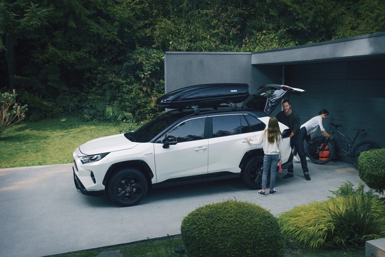 Specjalne rabaty, niskie raty, akcesoria w promocji – ruszyła wakacyjna akcja Toyoty