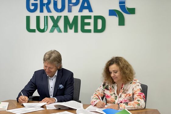 Nowa flota hybryd Toyoty w Grupie LUX MED