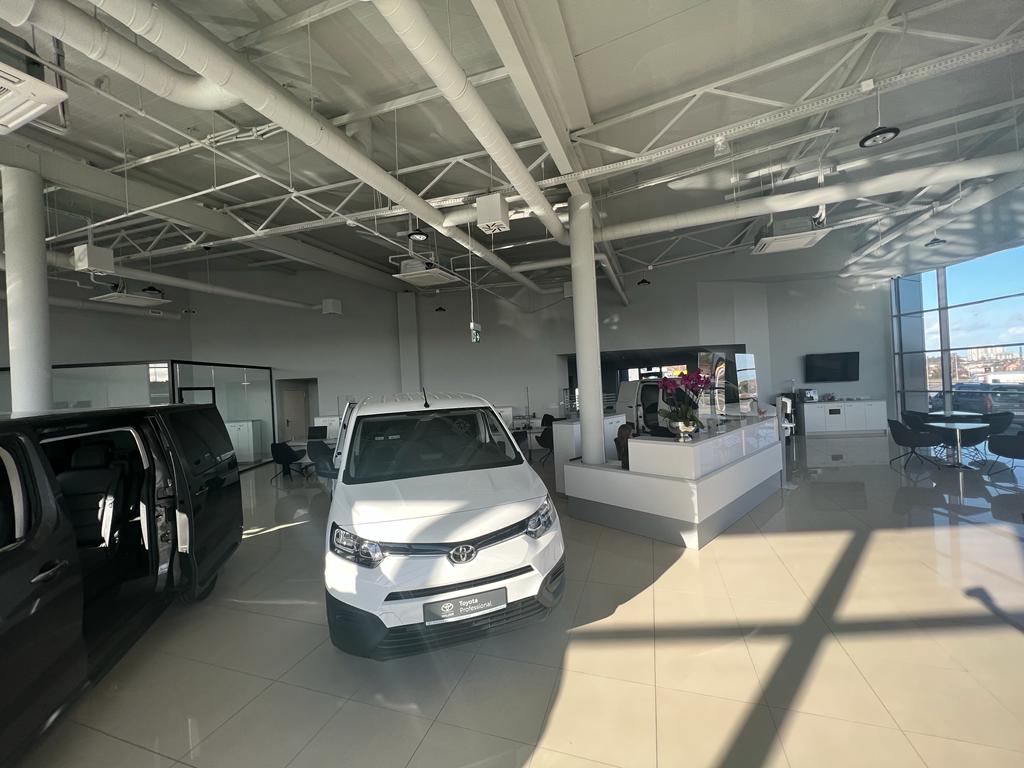 Toyota otworzyła szósty salon sieci dealerskiej Toyota Professional 