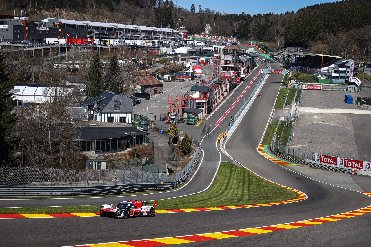 Toyota GR010 HYBRID mierzy w pierwsze zwycięstwo w sezonie 2022