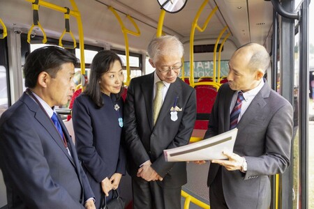 Test wodorowych autobusów Toyoty w Parku Narodowym Peak District w Wielkiej Brytanii