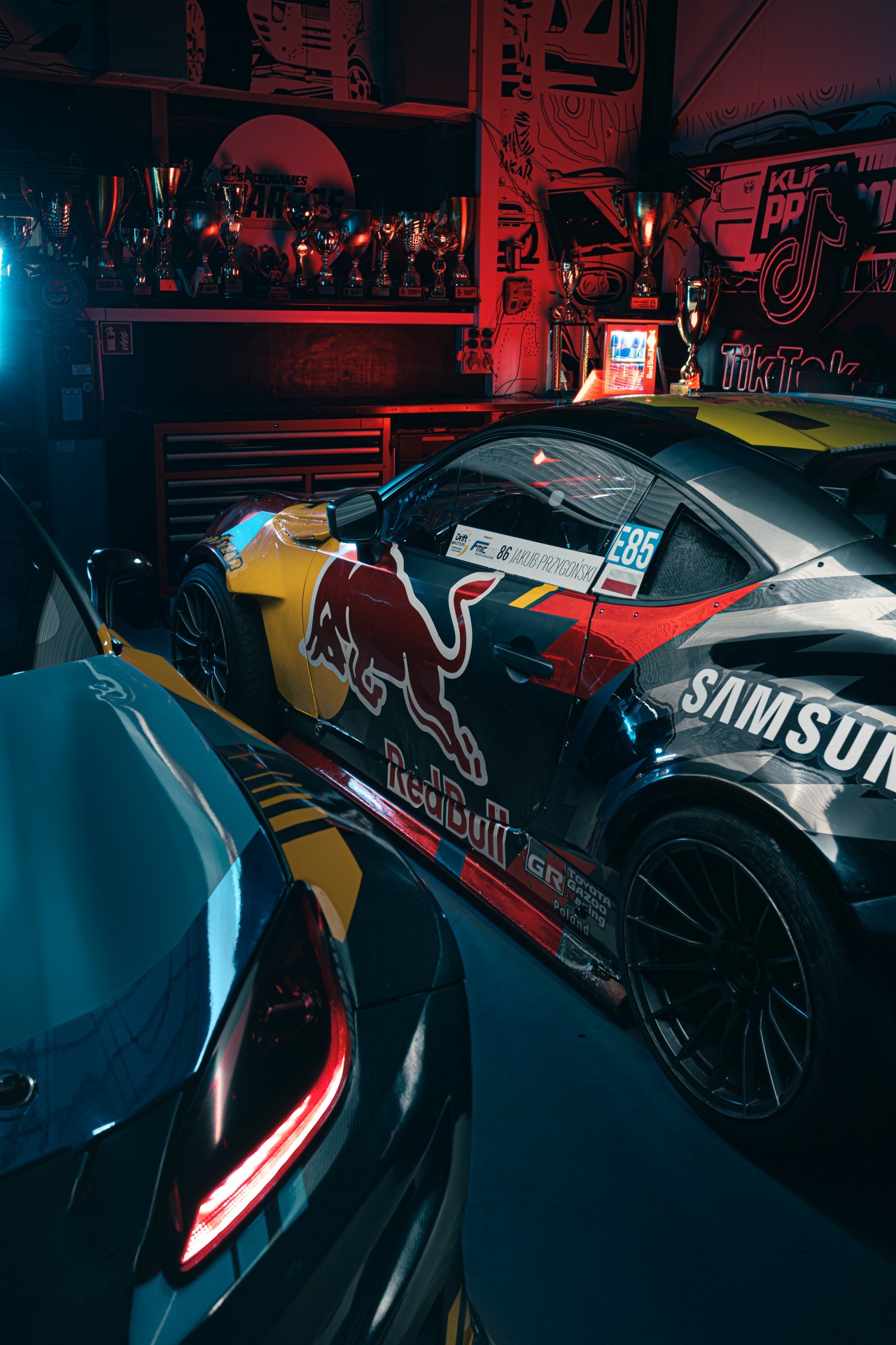 Toyota GR86 Kuby Przygońskiego. Tak zbudowany jest profesjonalny samochód driftingowy