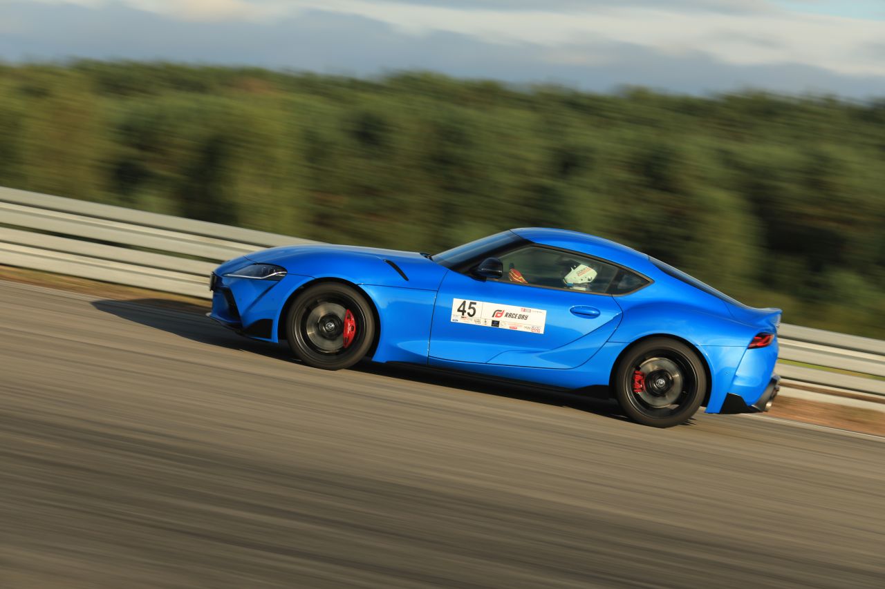 TOYOTA GR CUP. Rywalizacja sportowych Toyot z linii GR na słynnym torze Slovakia Ring