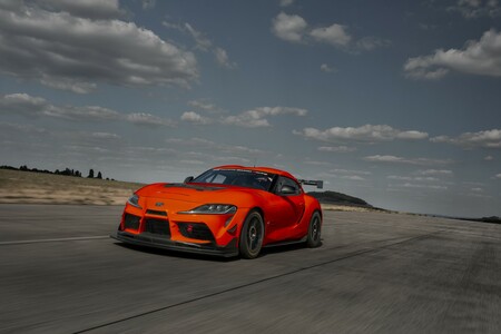 Toyota GR Supra GT4 Evo. Nowy wyścigowy model na sezon 2023