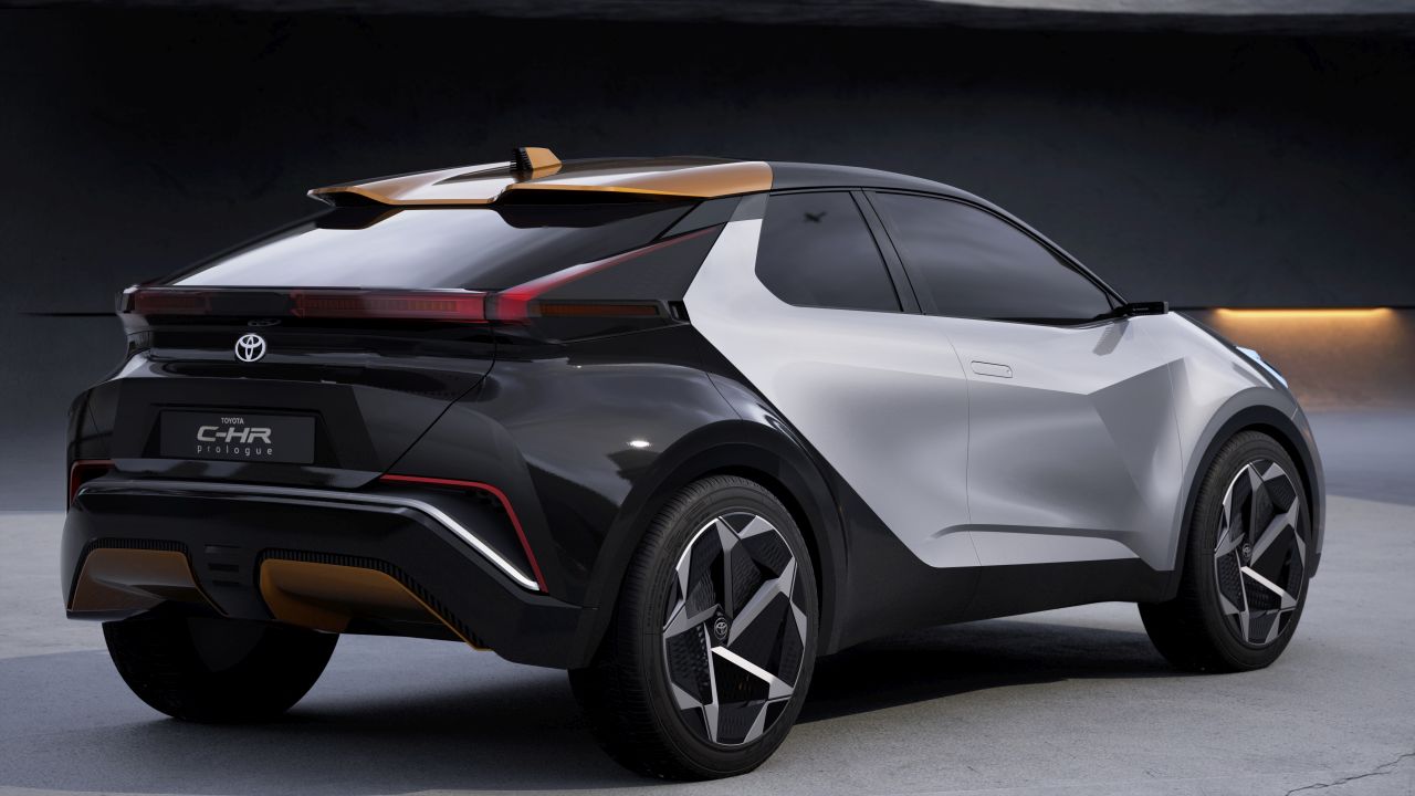 Toyota C-HR Prologue. Bezkompromisowa stylistyka i dwie technologie napędu