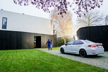 Toyota sprzedała w Polsce 50 tysięcy Corolli Hybrid. To pierwszy hybrydowy model marki z takim wynikiem