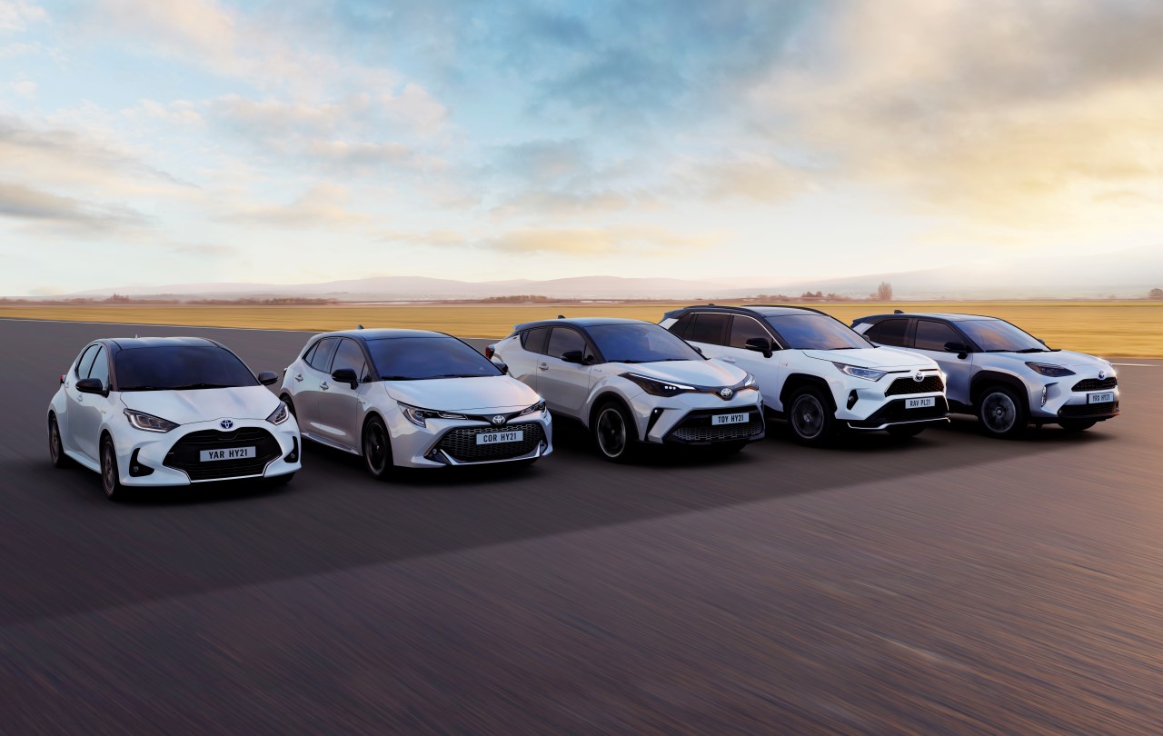 Toyota wzmocniła swoją pozycję drugiej najpopularniejszej marki w Europie. Kolejny rekord sprzedaży zelektryfikowanych aut 
