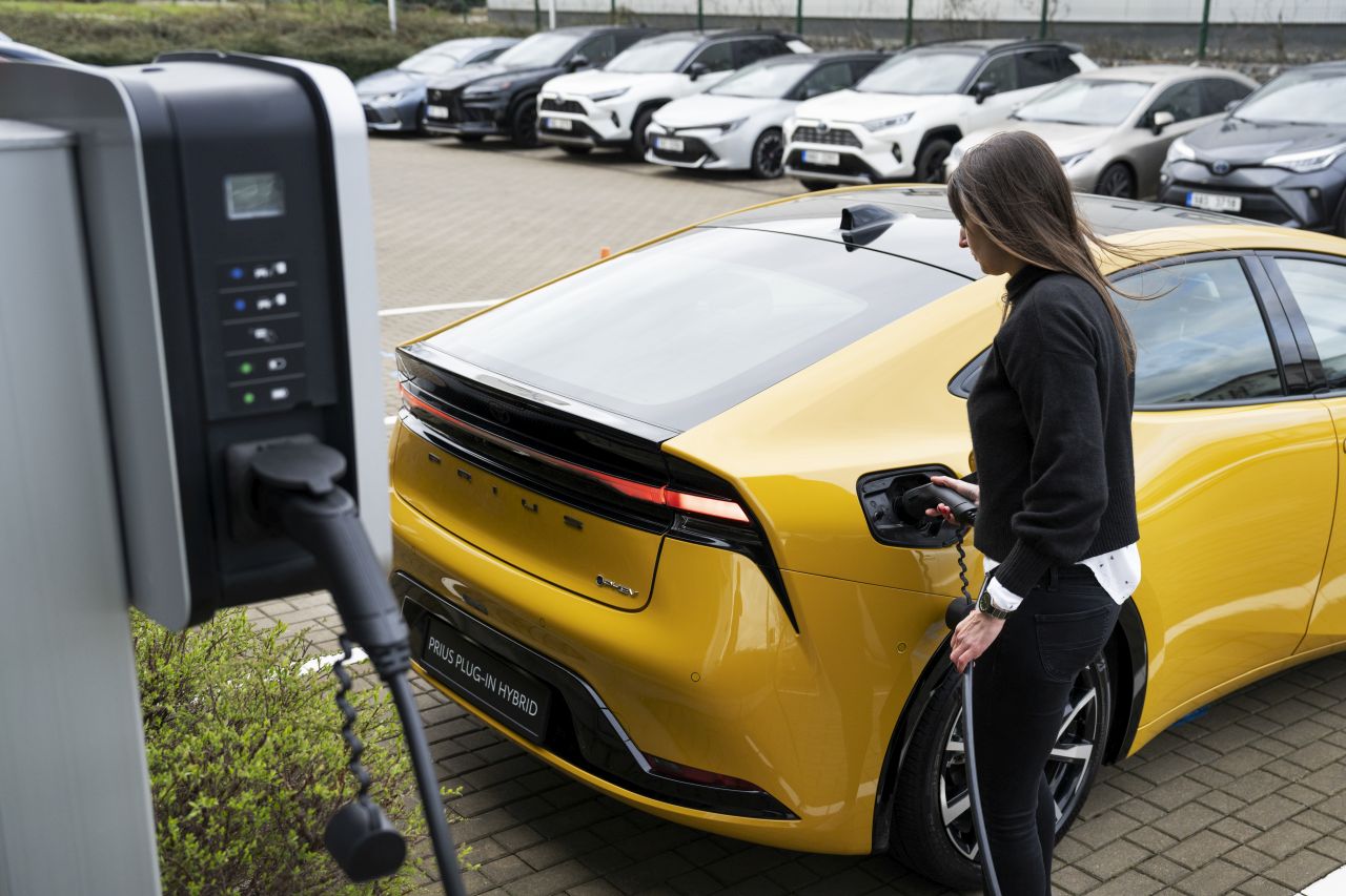 Nowy Prius jednym z najbardziej dynamicznych samochodów Toyoty. Tylko 6,7 s do setki 