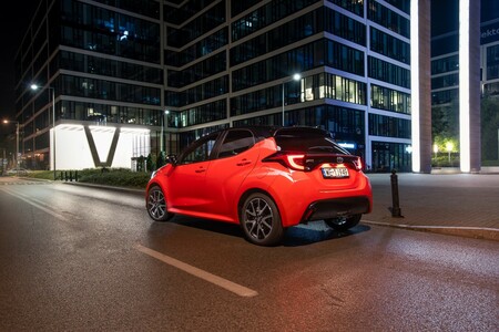 Toyota sprzedała w Polsce już ponad 30 tys. hybrydowych Yarisów