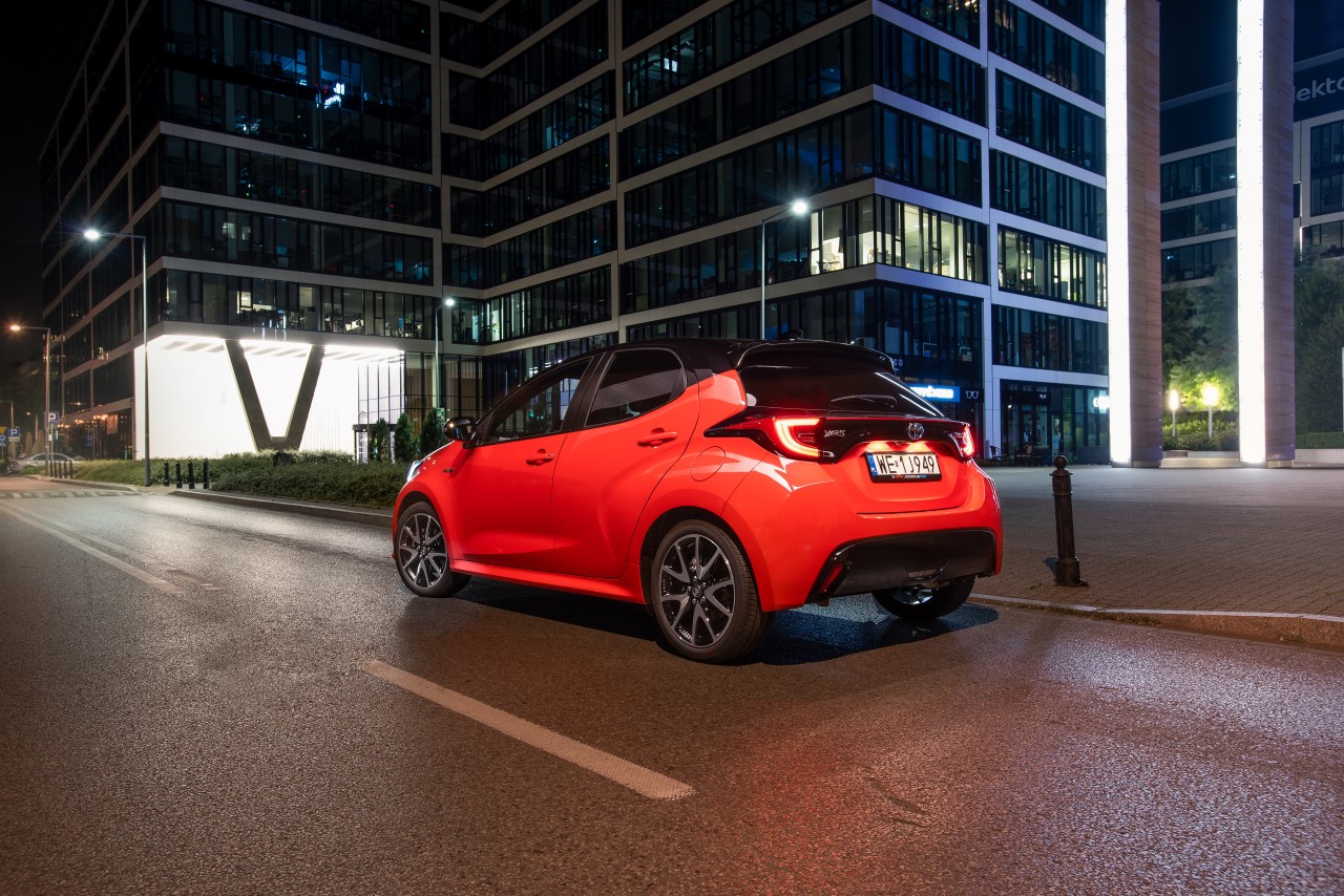 Toyota sprzedała w Polsce już ponad 30 tys. hybrydowych Yarisów