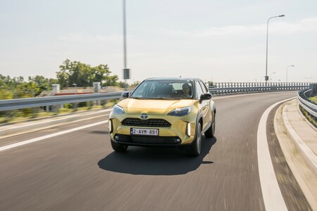 Już blisko 38 tys. nowych Toyot zarejestrowano w 2023 roku. Corolla najpopularniejszym modelem, Yaris Cross najchętniej wybierany przez klientów indywidualnych