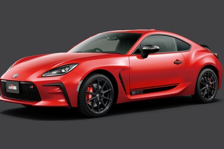 Toyota GR86 w wyjątkowej wersji 40th Anniversary Limited. 200 sztuk na cześć legendarnego poprzednika