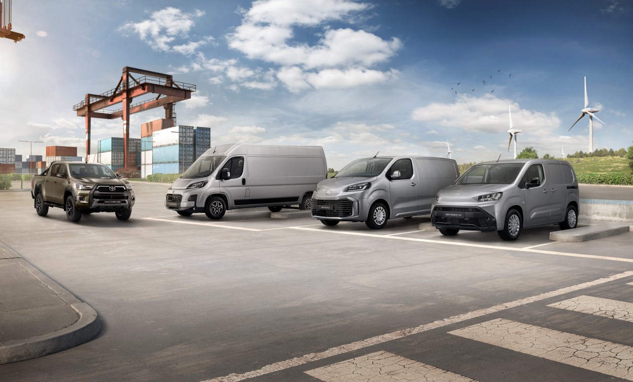 Nowa Toyota PROACE MAX dołącza do gamy samochodów użytkowych Toyota Professional