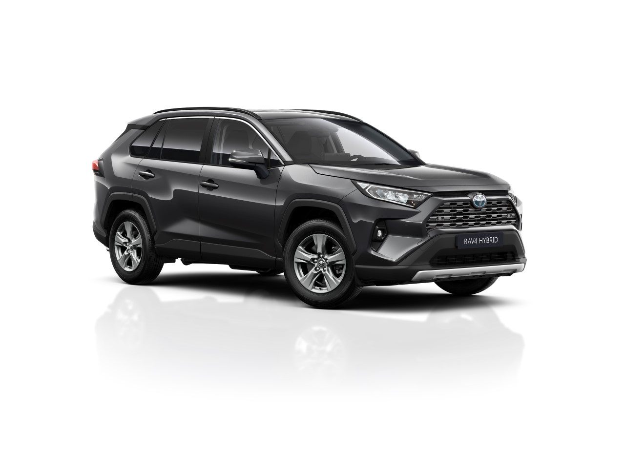 Hybrydowa Toyota RAV4 w ofercie specjalnej. SUV z napędem 4x4 już od 174 400 zł
