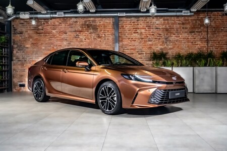 Toyota Camry najchętniej wybieranym sedanem w USA już od 22 lat