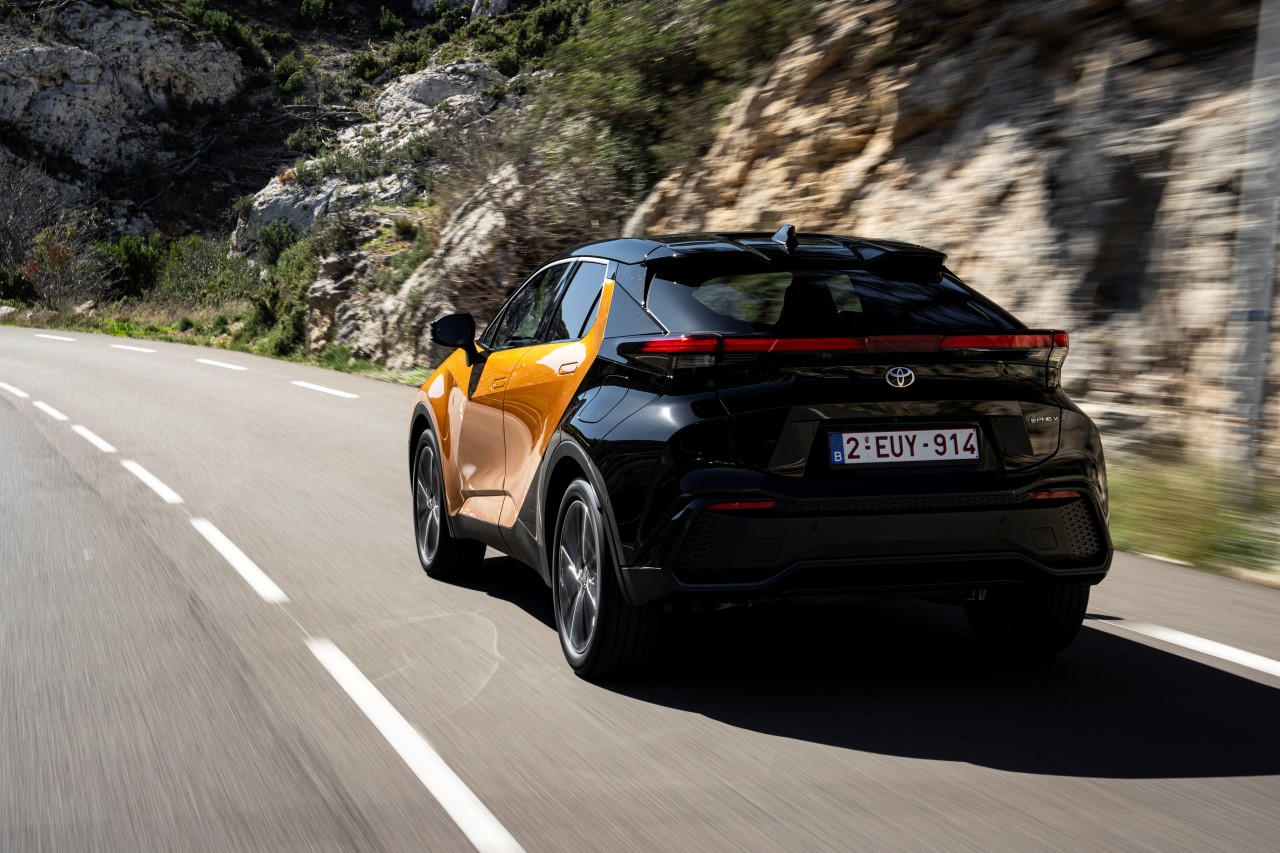 Toyota C-HR Plug-in Hybrid 2024