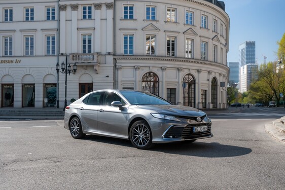 Hybrydowa Toyota Camry z wyróżnieniem Green Choice od Consumer Reports