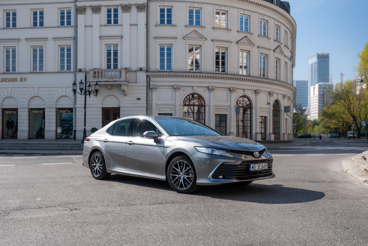 Hybrydowa Toyota Camry z wyróżnieniem Green Choice od Consumer Reports