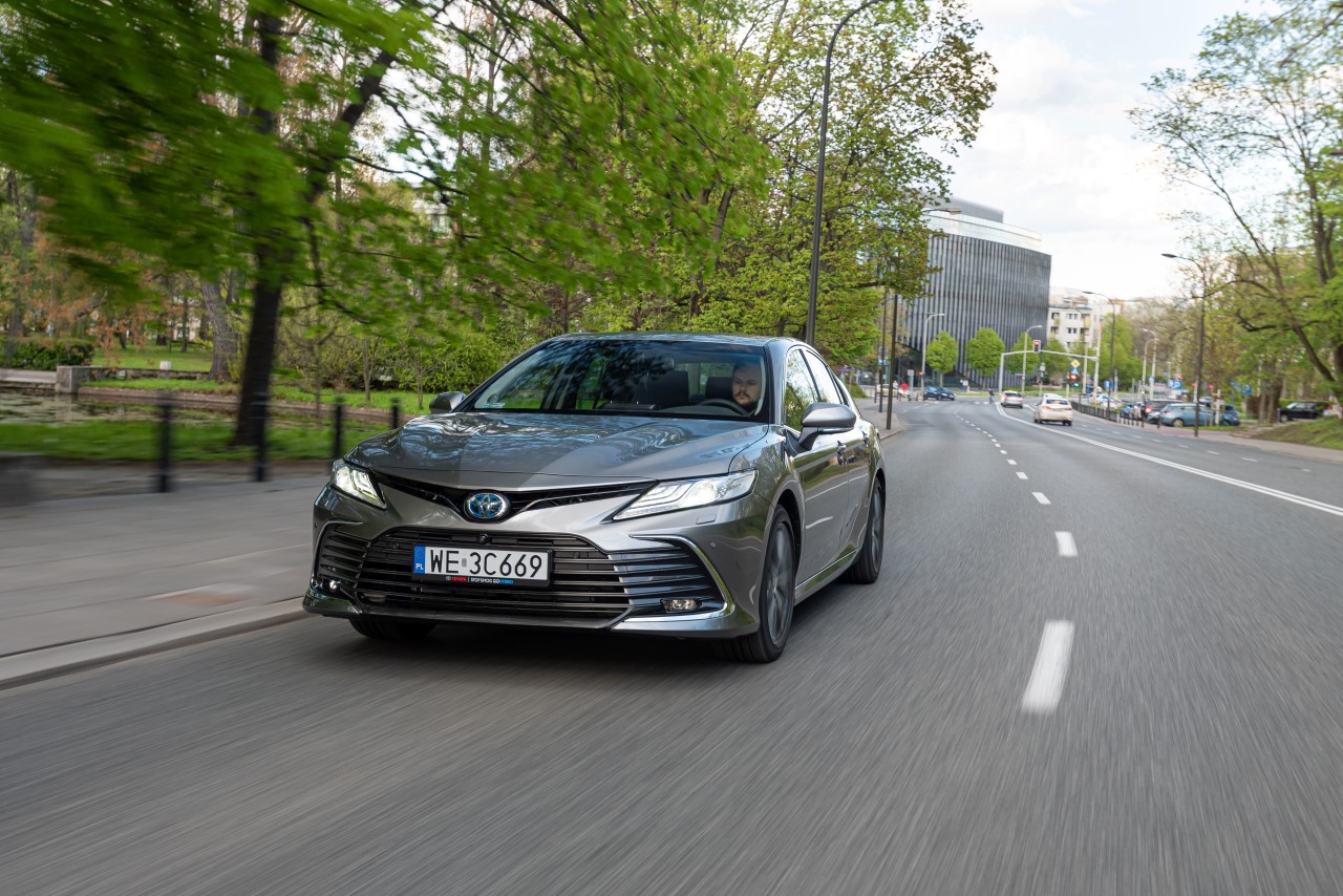 Hybrydowa Toyota Camry z wyróżnieniem Green Choice od Consumer Reports